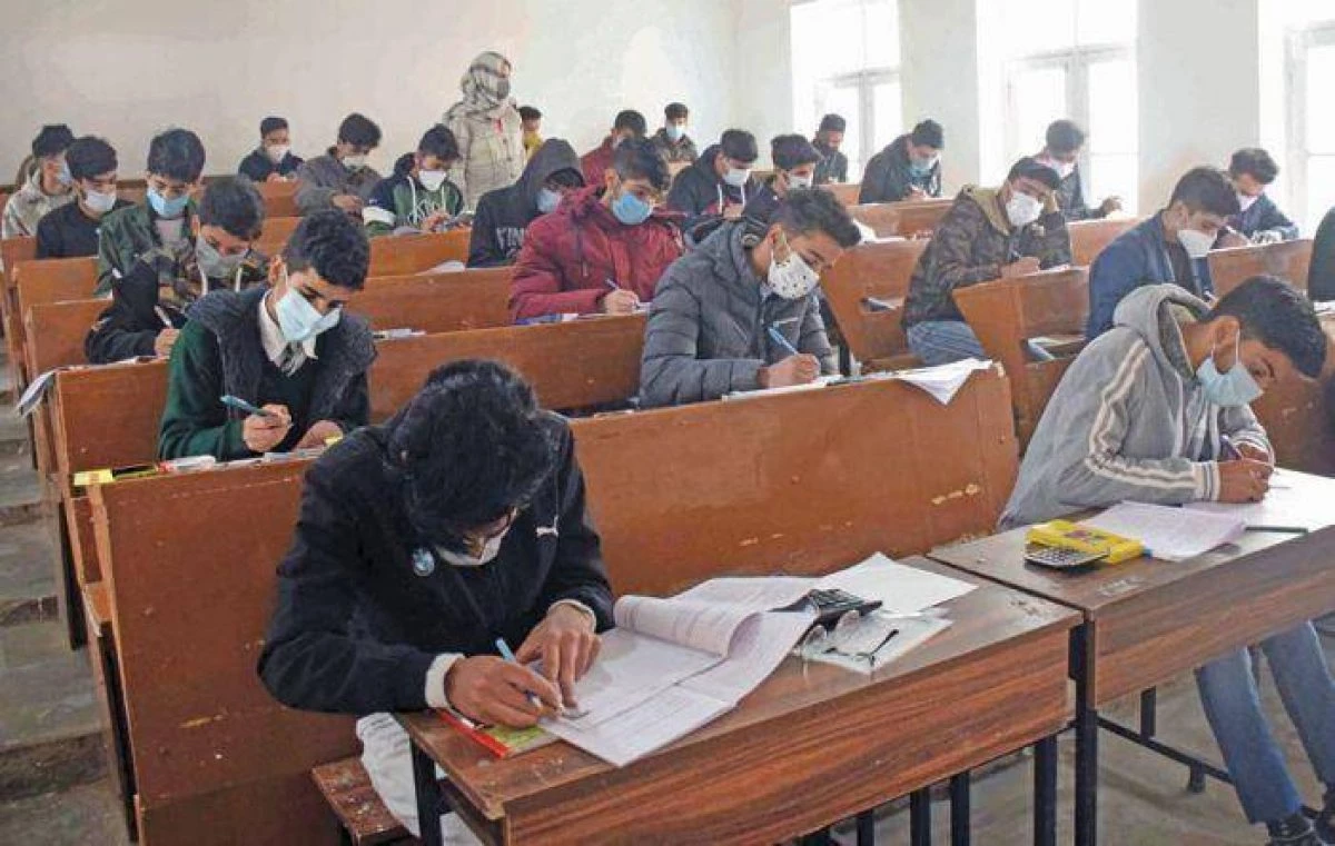 JKBOSE Class 10, 11 Bi-Annual Exams Deferred Due to Floods