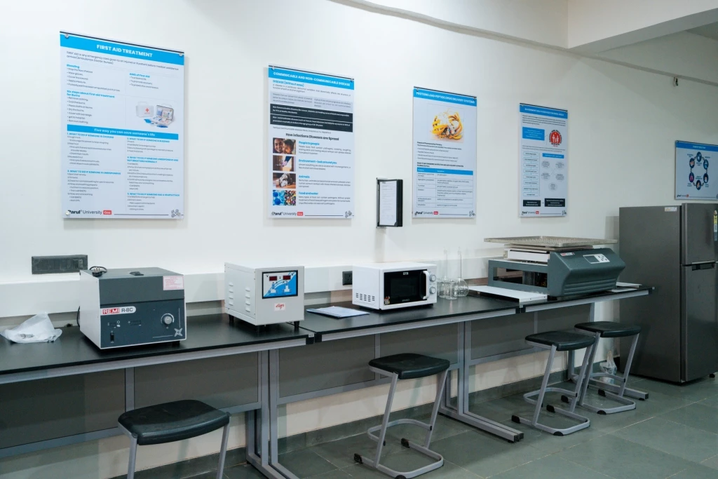 Microbiology & Clinical Pathology Lab